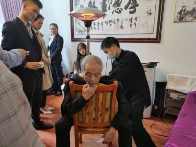 喜迎全国两会特别报道 最美名中医——唐珮翔