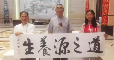 从逆境深渊到社会、国家、家庭责任，公益传承：谢宗润以儒释道智慧点亮人们希望之光