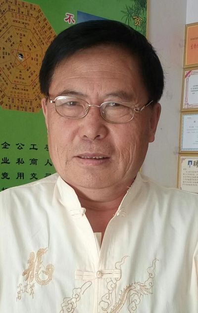 恭贺席氏易学亲传弟子---吕文英（吕永圆）&nbsp;&nbsp;被央视在线直播网特聘为客座教授